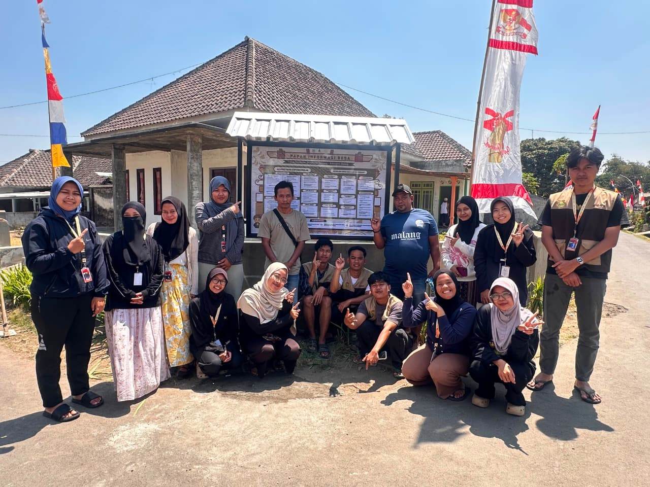Bukan Sekadar Papan, KKN MAs 108 Hadirkan Papan Informasi untuk Warga Sumbersari